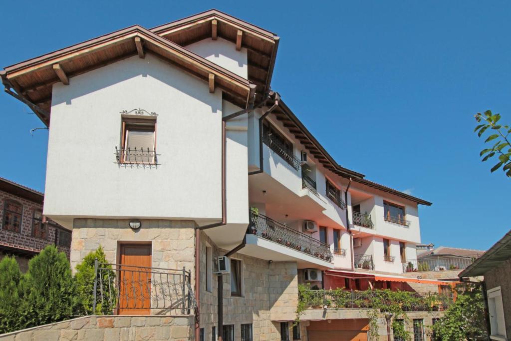 Family Hotel Silvestar Veliko Tŭrnovo Eksteriør bilde